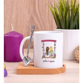 Hediye Dükkanı Kişiye Özel Best Friends Salıncak Tasarım Ahşap Altlıklı Kaşıklı Beyaz Kupa Bardak