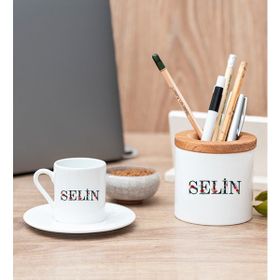 Hediye Dükkanı Kişiye Özel Çiçek Harf Tasarım Isim Yazılı Beyaz Türk Kahvesi Fincanı ve Kalemlik