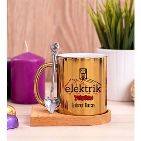 Hediye Dükkanı Kişiye Özel Elektrik Teknikeri Ahşap Altlıklı Kaşıklı Gold Kupa Bardak