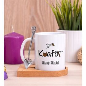 Hediye Dükkanı Kişiye Özel Erkek Kuaförü Ahşap Altlıklı Kaşıklı Beyaz Kupa Bardak