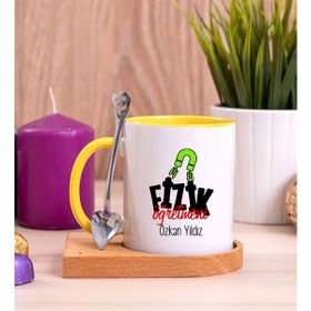 Hediye Dükkanı Kişiye Özel Fizik Öğretmeni Ahşap Altlıklı Kaşıklı Sarı Kupa