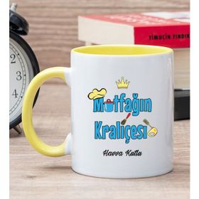Hediye Dükkanı Kişiye Özel Mutfağın Kraliçesi Baskılı Sarı Kupa Bardak