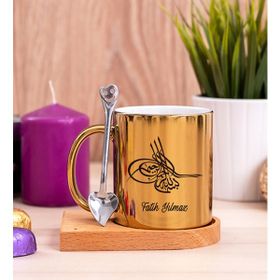 Hediye Dükkanı Kişiye Özel Osmanlı Tuğralı Ahşap Altlıklı Kaşıklı Gold Kupa Bardak