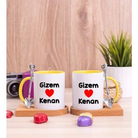 Hediye Dükkanı Kişiye Özel Sevgililere Özel Isim Yazılı Ikili Ahşap Altlıklı Sarı Kupa