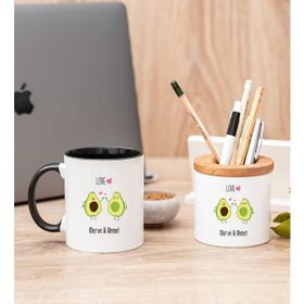 Hediye Dükkanı Kişiye Özel Sevimli Avokado Desenli Siyah Kupa Bardak ve Kalemlik