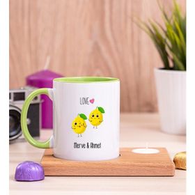 Hediye Dükkanı Kişiye Özel Sevimli Limonlar Ahşap Altlıklı Mumlu Yeşil Kupa Bardak