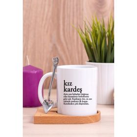 Hediye Dükkanı Kız Kardeş Kelime Anlamı Ahşap Altlıklı Kaşıklı Beyaz Kupa Bardak
