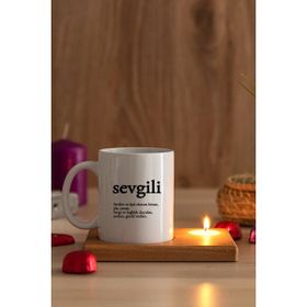 Hediye Dükkanı Sevgili Kelime Anlamı Ahşap Altlıklı Mumlu Beyaz Kupa Bardak