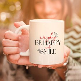 Hediye Sepeti Everyday Be Happy and Smile Tasarımlı Porselen Kupa
