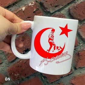 Hediyeci Abla Size Özel Ay Yıldız Atatürk ve Imza Seramik Baskılı Beyaz Kupa Bardak