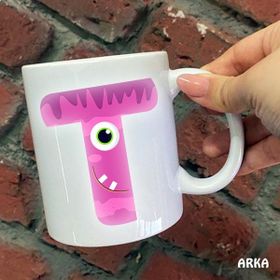 Hediyeci Abla Size Özel Neşeli Çocuk Harfli T Seramik Baskılı Beyaz Kupa Bardak