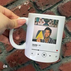 Hediyeci Abla Size Özel Spotify Uzunlar Evdeki Saat Baskılı Beyaz Kupa Bardak