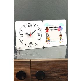 Hediyelen Ana Okulu Öğretmeni Ahşap Masa Saati