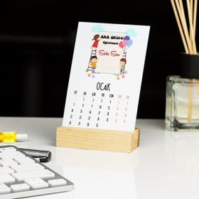 Hediyelen Ana Okulu Öğretmenine Hediye Duvar Saati
