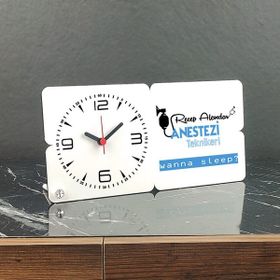 Hediyelen Anestezi Teknikeri Ahşap Masa Saati