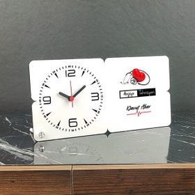 Hediyelen Anjiyo Teknisyeni Ahşap Masa Saati