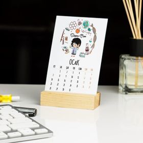 Hediyelen Fen Bilimleri Öğretmenine Hediye Kadın Figür Duvar Saati