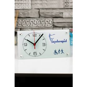 Hediyelen Fizyoterapist Duvar Saati