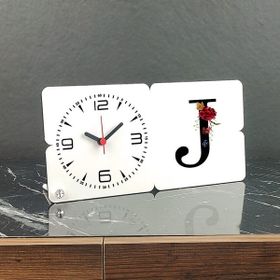 Hediyelen J Harfi Ahşap Masa Saati