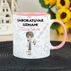 Hediyelen Laboratuvar Uzmanı Pembe Kupa Bardak