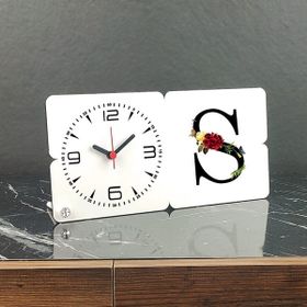 Hediyelen Ş Harfi Ahşap Masa Saati