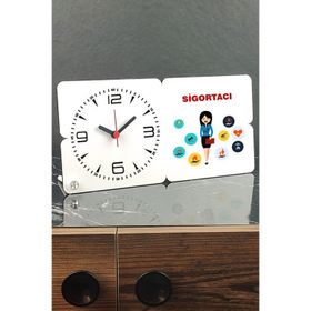 Hediyelen Sigortacı Ahşap Masa Saati