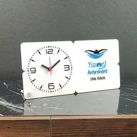Hediyelen Yüzme Antrenörü Ahşap Masa Saati