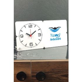 Hediyelen Yüzme Antrenörü Ahşap Masa Saati