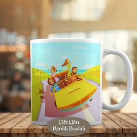 HEDIYELIK-1284-9146 Arabada Eğlenen İnsanlar Kupa Bardak