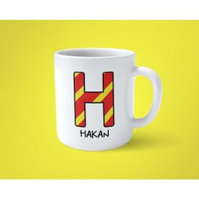 Hesaplısı Burada Sarı Kırmızı H Baş Harfli İsimli Baskılı Beyaz Kupa Bardak