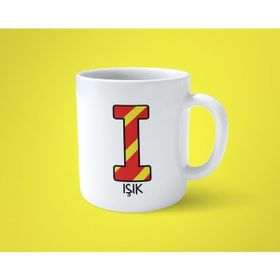 Hesaplısı Burada Sarı Kırmızı I Baş Harfli İsimli Baskılı Beyaz Kupa Bardak