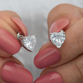 Himarry Beyaz Kalpli Çivili Kadın Gümüş Küpe