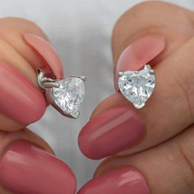 Himarry Beyaz Kalpli Çivili Kadın Gümüş Küpe