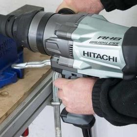 Hitachi WR 25SE Somun Sıkma Makinesi