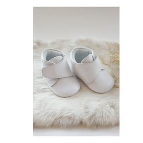 Hodore Beyaz Hakiki Deri Cırt Cırtlı Bebek Botu