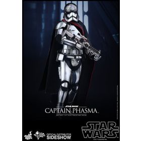 Hot Toys Captain Phasma Sixth Scale Figure