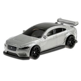 Hot Wheels GHF47 Nightburnerz Jaguar XE SV Project 8 Oyuncak Araba