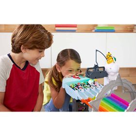 Hot Wheels GXX41 Mario Kart Gökkuşağı Yolu 2 Adet 1:64 Ölçekli Arabası ile 2.5 mt Uzunluğundaki Pist Seti