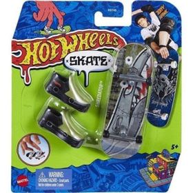 Hot Wheels HGT46 Shredator Skate Parmak Kaykay ve Ayakkabı Paketi