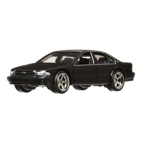 Hot Wheels HKF20 Boulevard Premi Um Arabalar 96 Chevy Impala Ss Araba