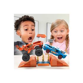 Hot Wheels HKF88 Smash N Crash Tiger Shark Çarpışma Pisti