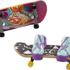 Hot Wheels HXL17-HXL19 Skate Retro Temalı 2'li Ayakkabı ve Parmak Kaykay