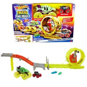 Hot Wheels HXT05 Monster Trucks Charge Chase Challenge Oyun Seti
