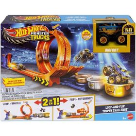 Hot Wheels JBX64 Monster Trucks Döngü ve Takla Bigfoot Oyun Parkuru