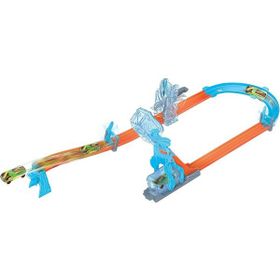 Hot Wheels MTL-HNJ67 Rüzgar Temalı Akrobasi Seti