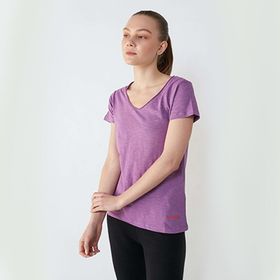 Hummel 910423 Hmlflorella Kadın T-shirt