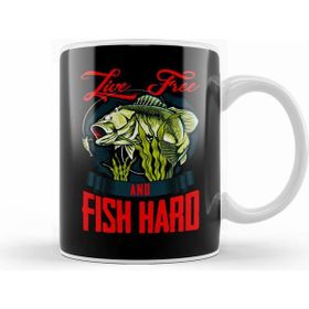 Humuts Live Free and Fish Hard Patriotic Fisherman Kupa Bardak