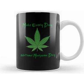 Humuts Porselen Beyaz Make Every Day National Marijuana Day Kupa Bardak