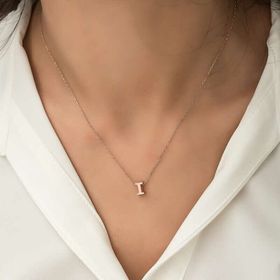 Huramarketing 925 Ayar Rose 3 Boyutlu İ Harf Kadın Gümüş Kolye