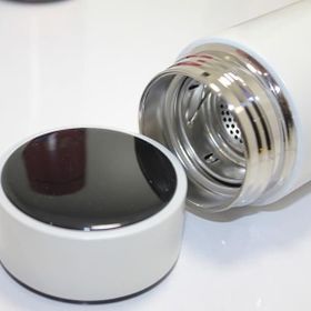 Huramarketing Anime Baskılı Dijital Göstergeli 1 Adet 500 ml Termos